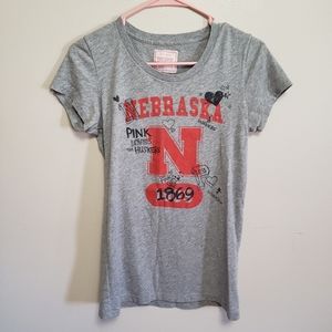 PINK Nebraska Huskers T-shirt Size Large